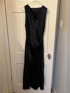Zara Black Satin Maxi Dress - Sleek Sleeveless Silhouette